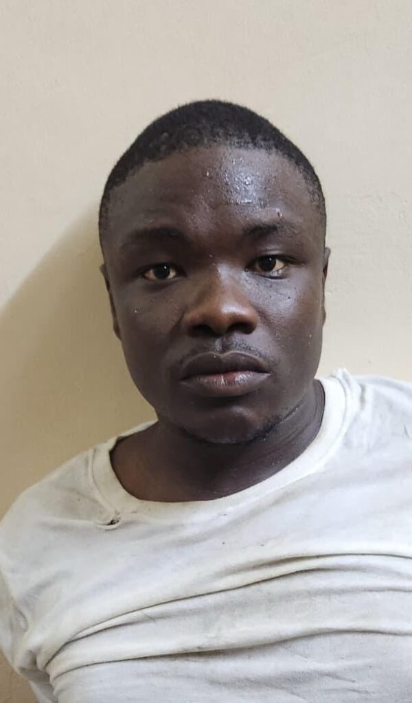 2 Suspects Arrested For Abducting a Businessman in Kisauni and Robbing Him Huge Sums of Money- An AK-47 Rifle Recovered(Photos) 3 2 Suspects Arrested For Abducting a Businessman in Kisauni and Robbing Him Huge Sums of Money- An AK-47 Rifle Recovered(Photos)