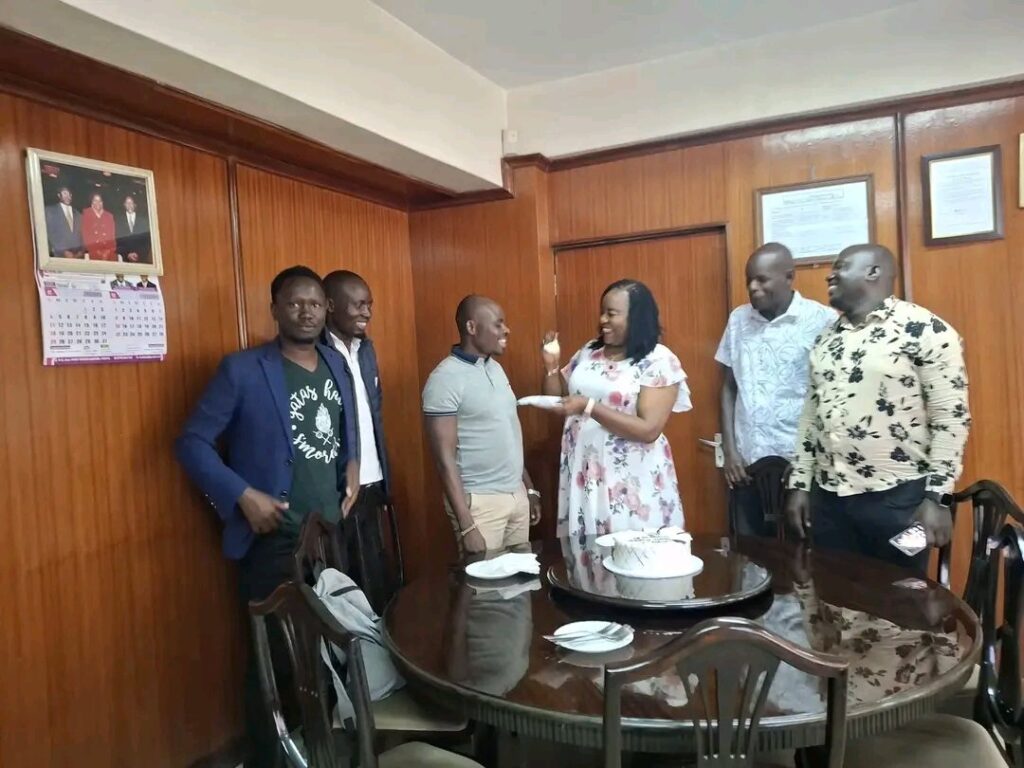 ODM Diehard Gaucho Clarifies His Relationship with Mama Ida Odinga after They were Spotted Getting Cozy During His birthday (Photos)