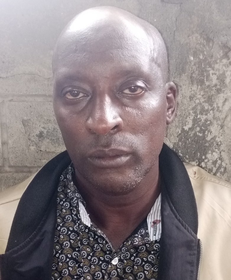 Detectives Arrest a Gang Behind Armed Robbery Attacks on Wines And Spirits Shops in Kajiado, Kiambu And Nairobi Counties-Ruthlessly Murdered Guards(Photos) 2 Detectives Arrest a Gang Behind Armed Robbery Attacks on Wines And Spirits Shops in Kajiado, Kiambu And Nairobi Counties-Ruthlessly Murdered Guards(Photos)