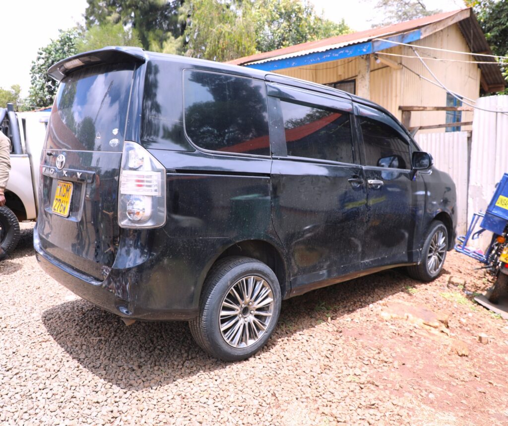 Detectives Arrest a Gang Behind Armed Robbery Attacks on Wines And Spirits Shops in Kajiado, Kiambu And Nairobi Counties-Ruthlessly Murdered Guards(Photos) 7 Detectives Arrest a Gang Behind Armed Robbery Attacks on Wines And Spirits Shops in Kajiado, Kiambu And Nairobi Counties-Ruthlessly Murdered Guards(Photos)