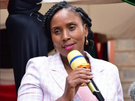 Shock As Thika Town MP ,Alice Nganga Is Chased Out Of Her Constituency For Supporting Ruto – VideoS