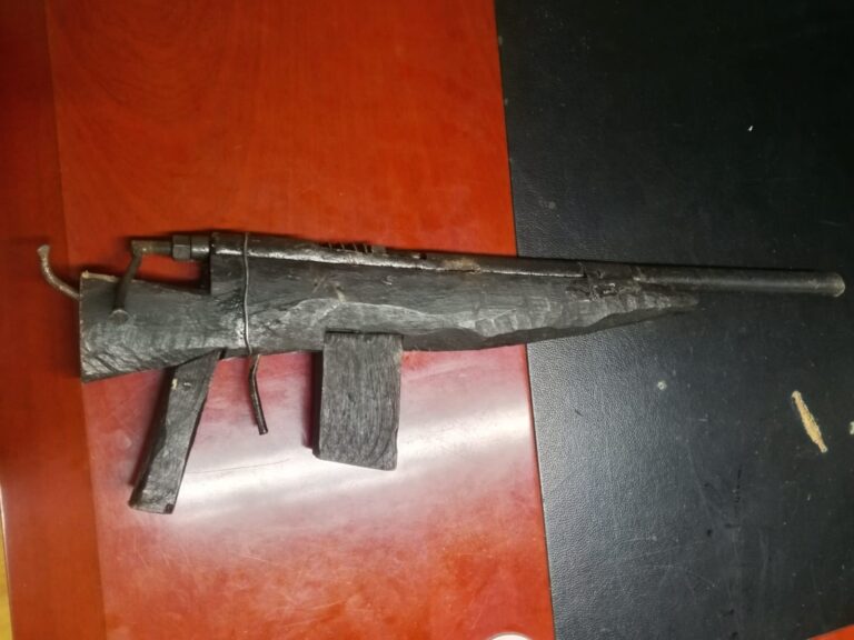 Detectives Raid a Homestead After Getting Intelligence-Leads And Recover a Firearm Hidden Under a Sofa Set, 2 Suspects Arrested(Photos)