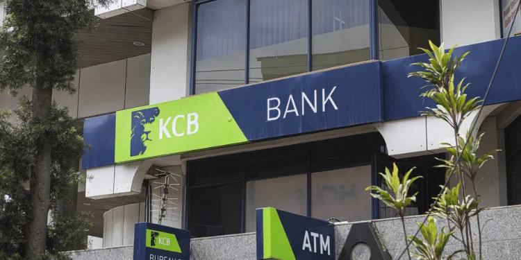 How a Man Was Robbed at Gunpoint After Withdrawing KSh 600,000 From KCB Bank – Was It an Inside Job?