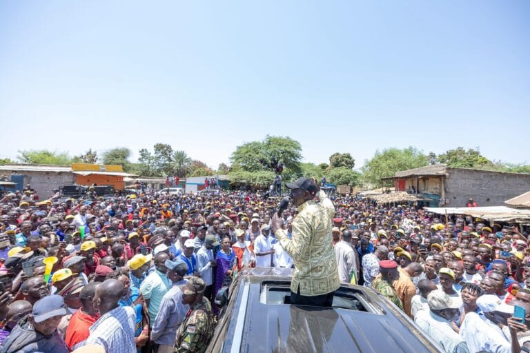 How Luos Were Transported To Ruto’s Meeting In Lorries Like Cows, Video How Luos Were Transported To Ruto’s Meeting In Lorries Like Cows, Video
