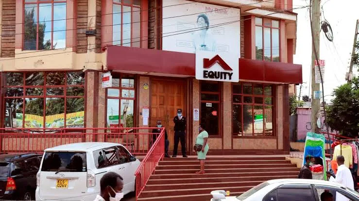 Carolyn Jemutai And Her Friend Ambushed by Armed Men And Robbed of Ksh 1.7 Million After Withdrawing The Money From The Bank- Was is at an Inside Job? Carolyn Jemutai And Her Friend Ambushed by Armed Men And Robbed of Ksh 1.7 Million After Withdrawing The Money From The Bank- Was is at Inside Job?