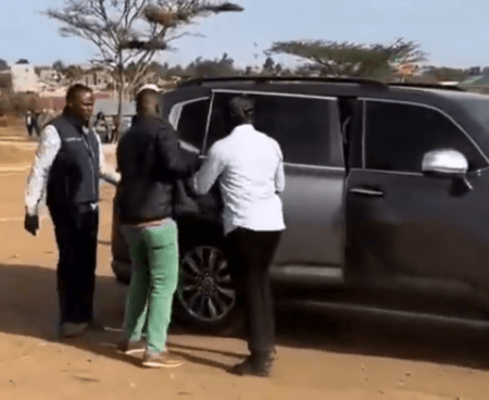 Video Captures Homa Bay County Governor Gladys Wanga Moving Around With More Than 30 Body Guards in Her Own County Video Captures Homa Bay County Governor Gladys Wanga Moving Around With More Than 30 Body Guards in Her Own County