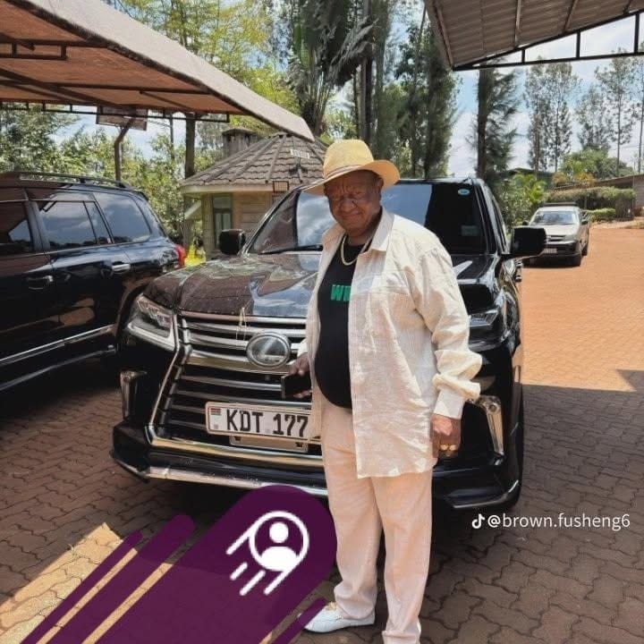 Wealthy Kikuyu Businessman Shares CCTV Images of Two Mchele Ladies Who Drugged Him at a Club- Promises Ksh100K to Anyone Who Will Help Him Trace Them