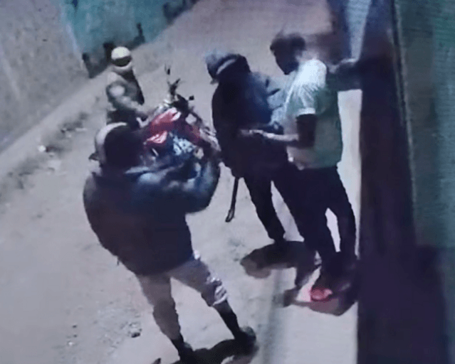 Shocking CCTV Footage of a Man Being Attacked And Robbed by a Machete-Wielding Gang in Kasarani Highlights Rising Insecurity in The Neighbourhood(Watch)