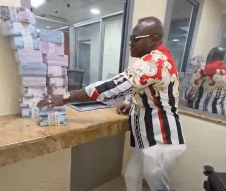 Former Nairobi Governor Mike Sonko Spotted Withdrawing Huge Sums of Money in Dollars And Kenyan Shillings Ahead of The Much Anticipated 2027 Elections(Video)