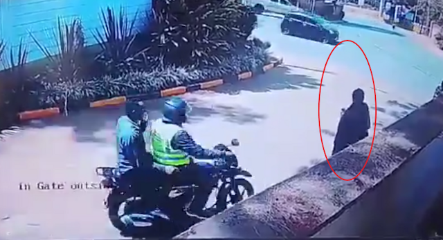 Motorbike-Riding Gang Strikes Again- Captured on CCTV Snatching a Phone From a Somali Woman(Video) Motorbike-Riding Gang Strikes Again- Captured on CCTV Snatching a Phone From a Somali Woman(Video)