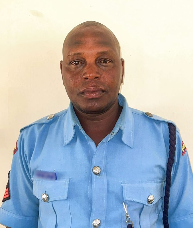 Senior Police Officer Among Suspects Arrested for Receiving Bribes From Motorists Along Busy Highway – KSh 23,000 in Cash Recovered