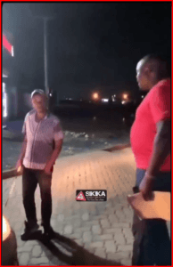 Drunk Cab Driver Brandishes a Panga During a Heated Altercation With Passengers(Video)